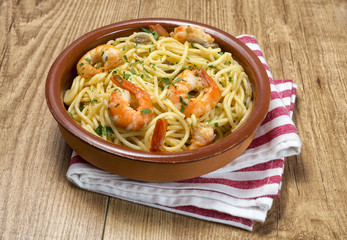 Spaghetti con langostinos