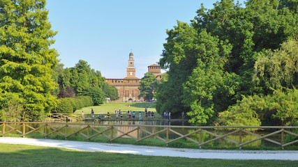 Milano Castello Sforzesco e parco Sempione