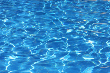 blue water in the pool