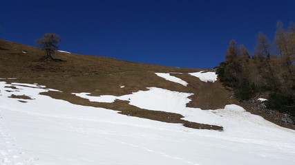 Snow mountain on the way to Mount Janner peak