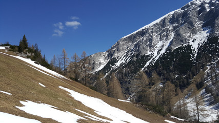 Snow mountain on the way to Mount Janner peak
