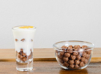 Yogurt and cereal