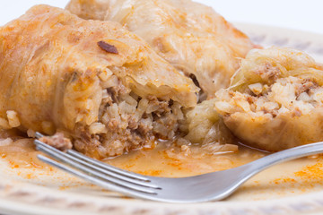 Minced meat with rice stuffed in cabbage