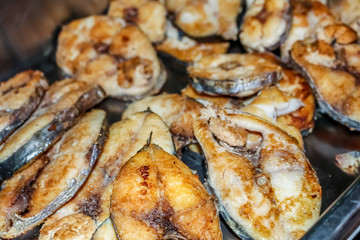 deep fried slice king mackerel with fish sauce