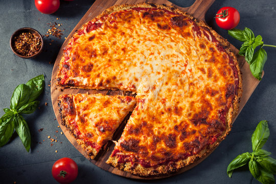 Healthy Homemade Quinoa Crust Cheese Pizza