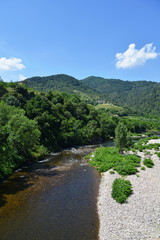 Fototapeta na wymiar Flusslauf der Eyrieux in der Ardeche