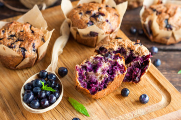 Obraz na płótnie Canvas Blueberry muffins