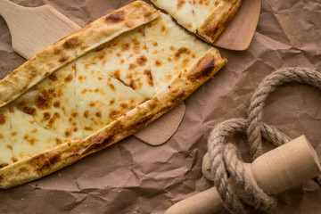 Tukish pide with cheese / Kasarli pide.