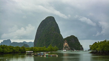 Fototapeta na wymiar Fishing village Phang Nga, Thailand