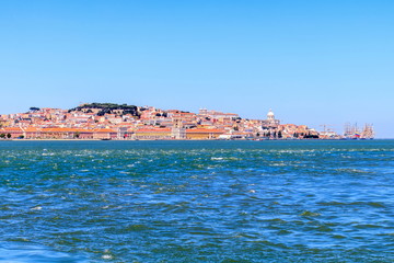 Fototapeta na wymiar Vista panorâmica de Lisboa em Portugal