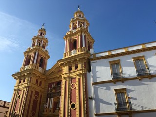 Fototapeta na wymiar Iglesia de San Ildefonso