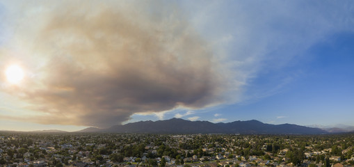 Super big smoke over San Gabriel