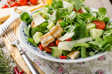 Salad with grilled chicken