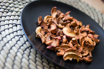 Dried apples