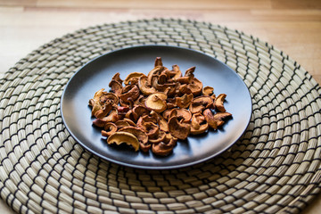 Dried apples