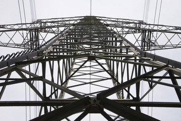 overhead line pylon for electricity