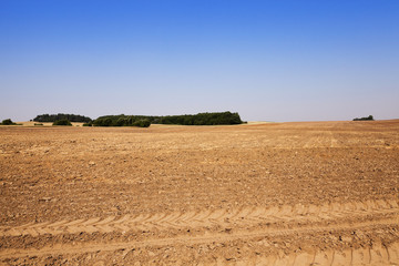 Obraz premium plowed agricultural field
