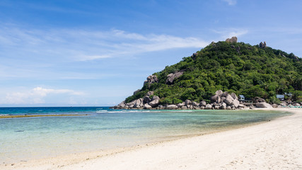 White sand beach and clear sea with blue sky at koh nangyuan, thailand