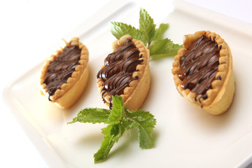 cake in the shape of boats