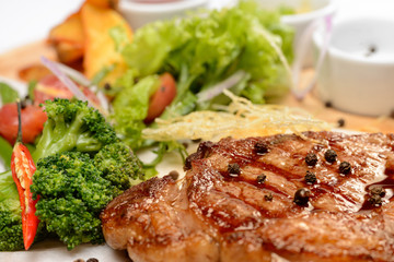 Steak with vegetables