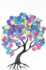 Obraz na płótnie Canvas Dibujo de árbol con confeti