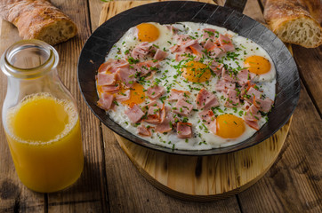 Ham and egg omelet