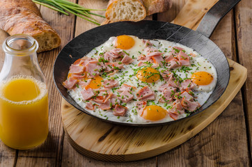 Ham and egg omelet