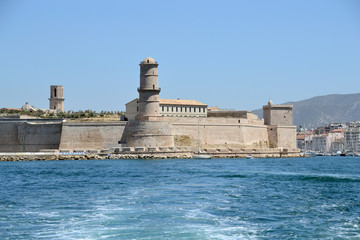 Le Fort Saint-Jean vu de la mer &agrave; Marseille