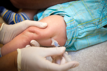 Obraz na płótnie Canvas Baby Leg Vaccination