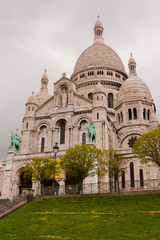 Fototapeta na wymiar Sacre Ceure cathedral in Paris montmartre
