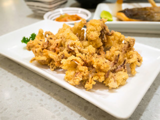 Fried squid with garlic pepper