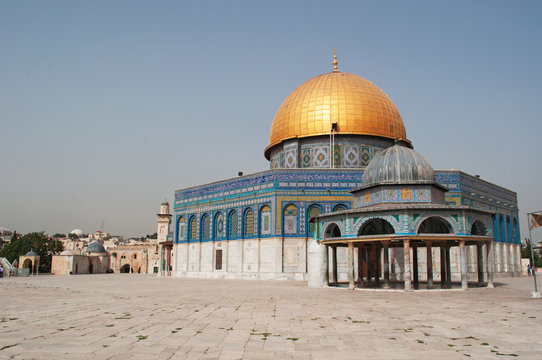 Israele: la Cupola della Roccia, il santuario islamico sul Monte del Tempio nella città vecchia di Gerusalemme il 6 settembre 2015