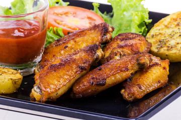 Fried chicken with fresh vegetable