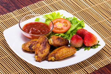 Fried chicken with fresh vegetable