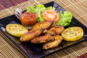 Fried chicken with fresh vegetable