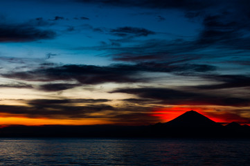 Fototapeta premium Romantic warm sunset on a beach