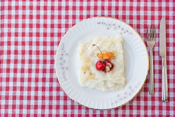 Gullac / Turkish Traditional Ramadan Dessert
