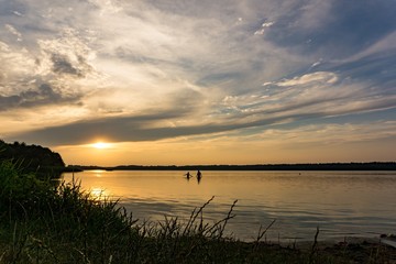 baden bei sonnenuntergang