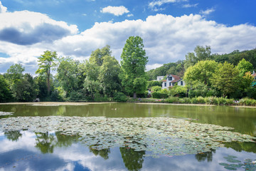 Obraz premium Etang de Corot in Ville d'Avray, Paris, France