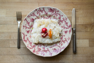 Gullac / Turkish Traditional Ramadan Dessert