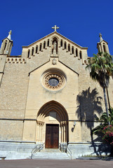 Treppen zur Kirche Arta in Mallorca 