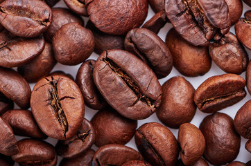 Naklejka premium large grain of coffee on a white background isolated