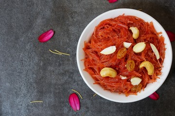 Semiya Kesari /  Vermicelli Kesari - Indian sweet