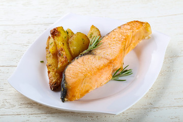 Baked salmon with potato