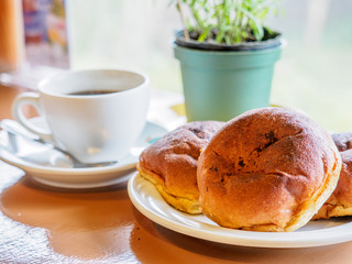 coffee with coffee burn bread