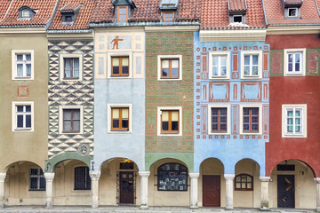 Fototapeta na wymiar Colorful facade of houses on Poznan Old Market Square, Poland.