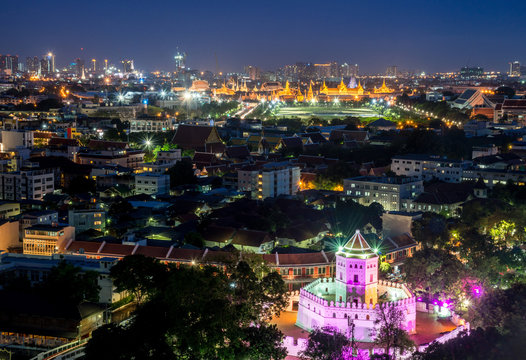 Phra Sumen Fort (in the bottom of the right hand side of the picture) with Bangkok cityscape at night.