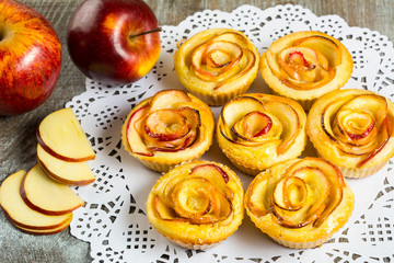 Puff apple shaped roses muffins