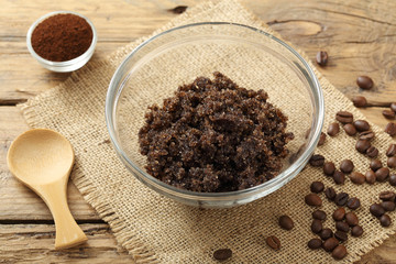 pulizia del corpo maschere fatte in casa a base di caffe per il trattamento del corpo