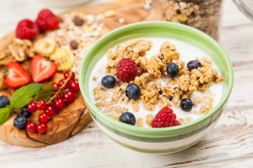 Muesli with berries